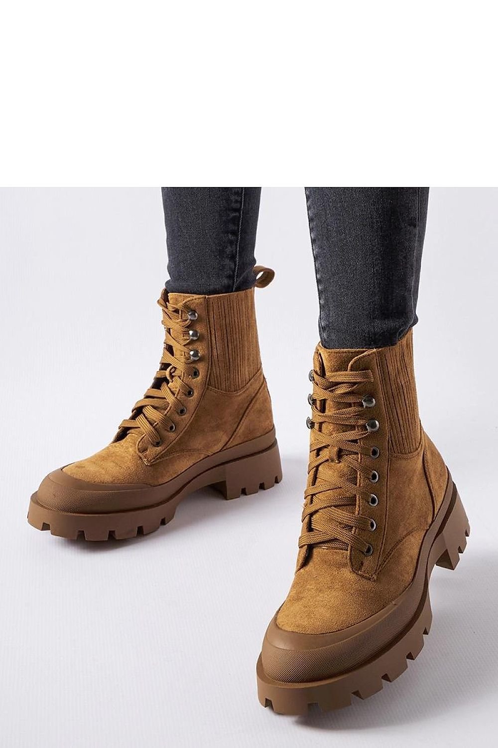 Boots model 204828